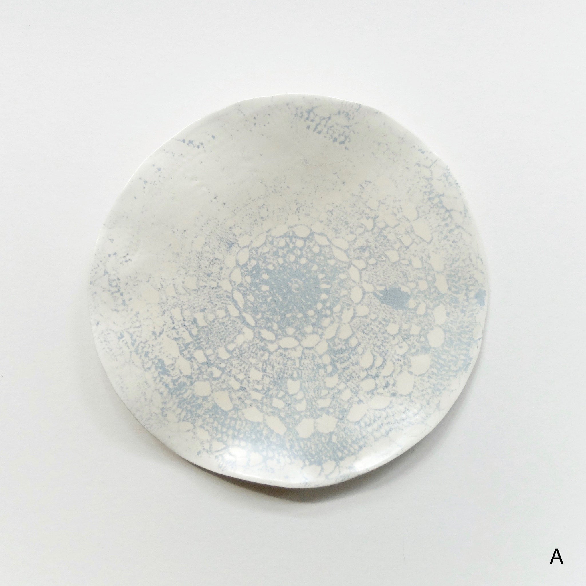 Fliff Carr lace plate