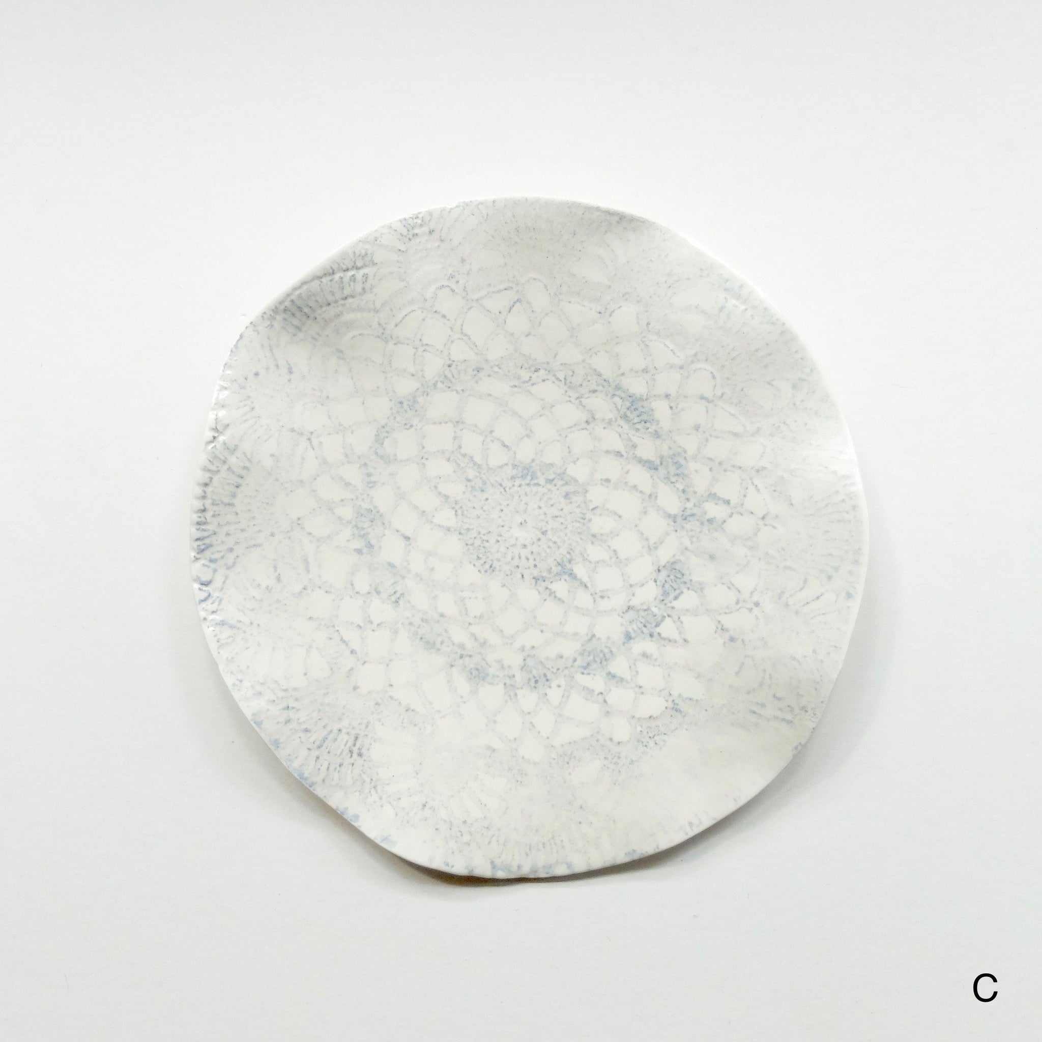 Fliff Carr lace plate