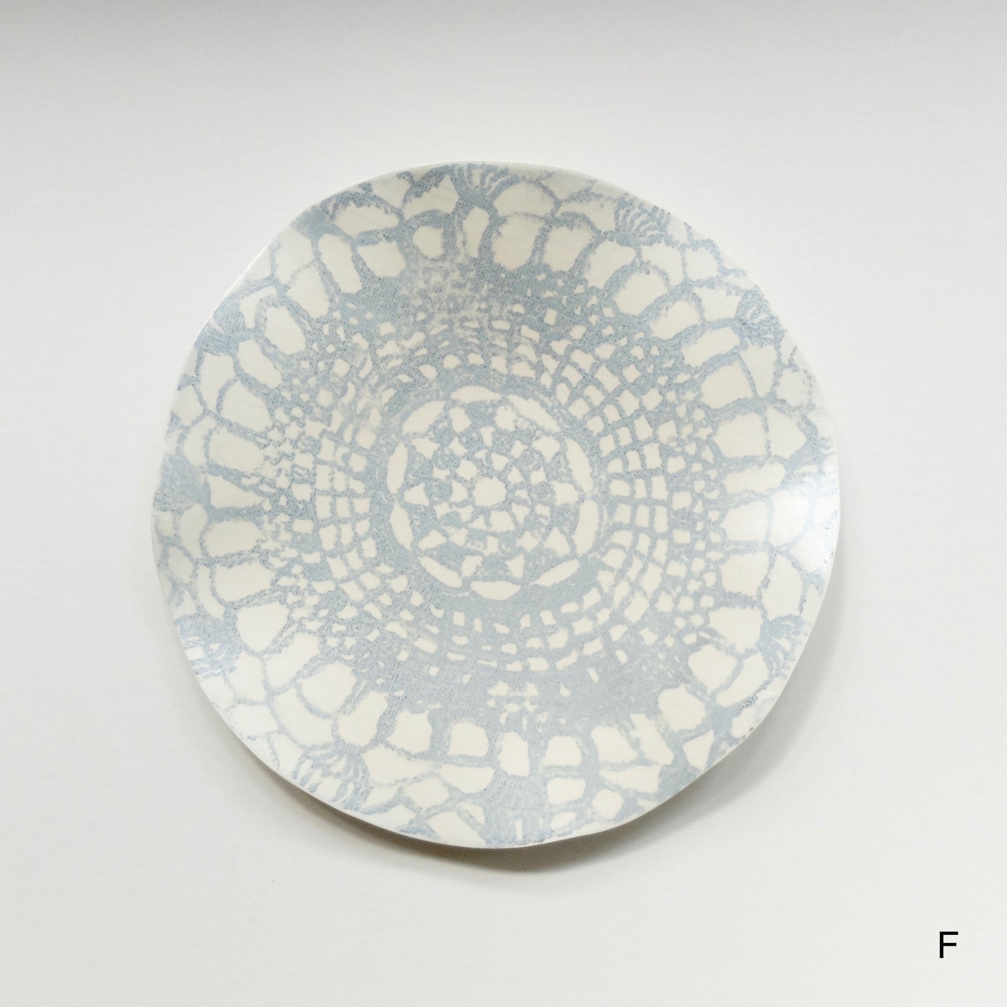Fliff Carr lace plate