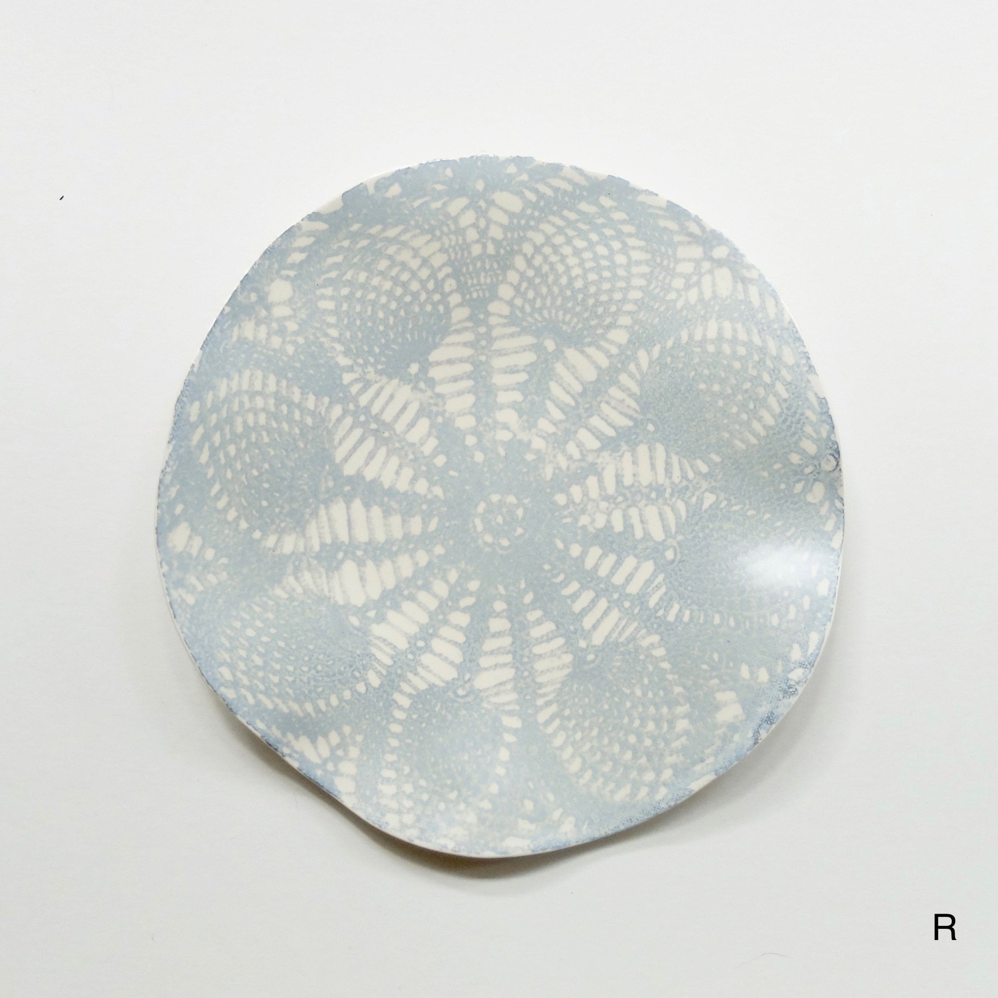Fliff Carr lace plate