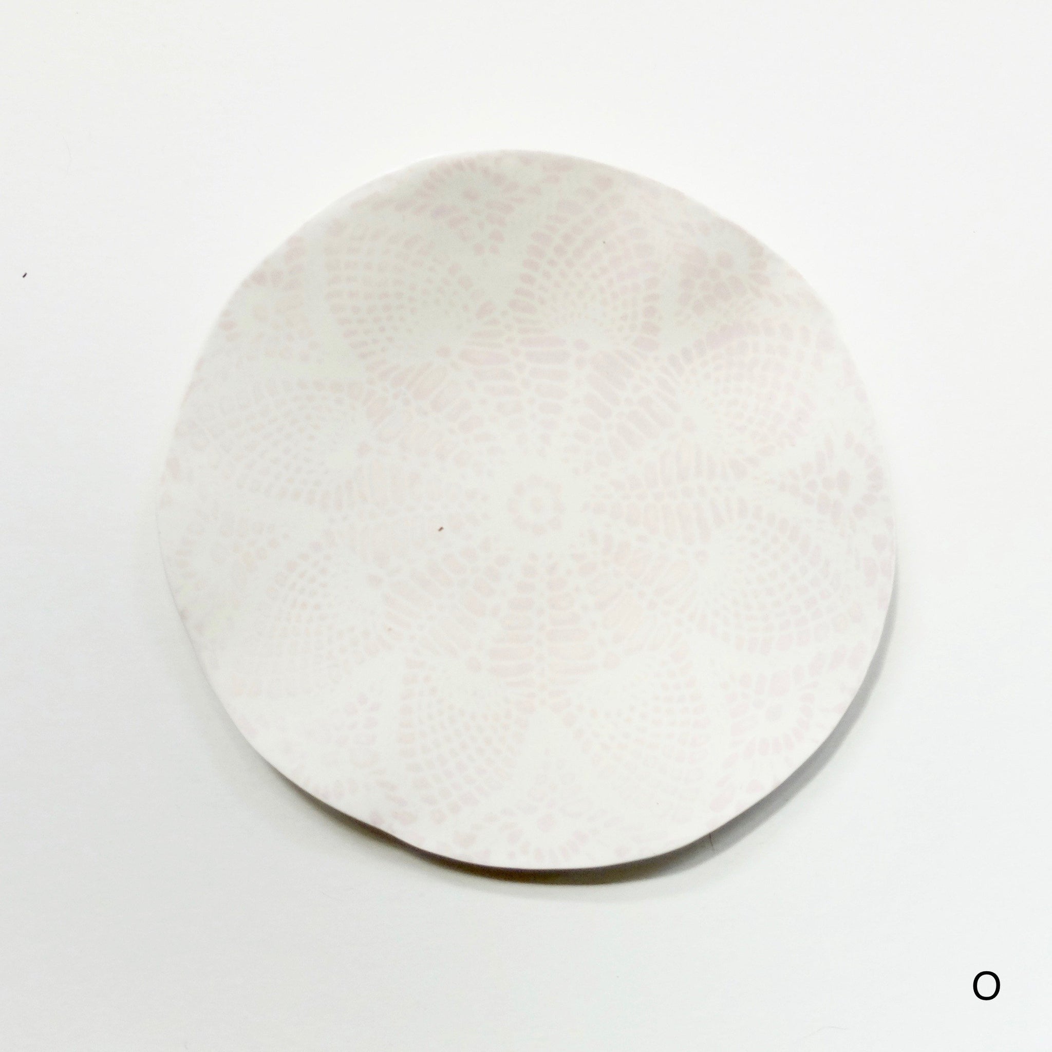 Fliff Carr lace plate